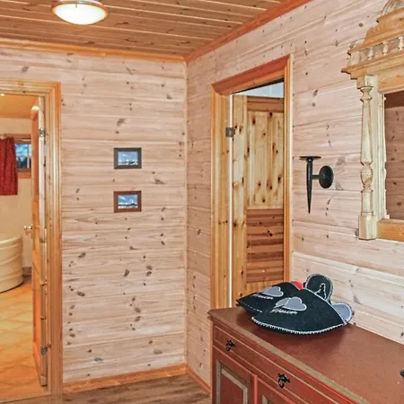 Eikhaugen Gjestegard Holiday home Vinnes (Fusa)