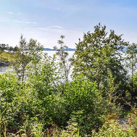 Eikhaugen Gjestegard Holiday home Vinnes (Fusa)