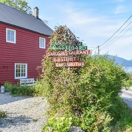 בית נופש Eikhaugen Gjestegard *