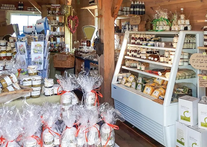 Eikhaugen Gjestegard * Husa