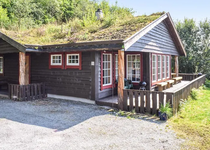 Eikhaugen Gjestegard * Husa