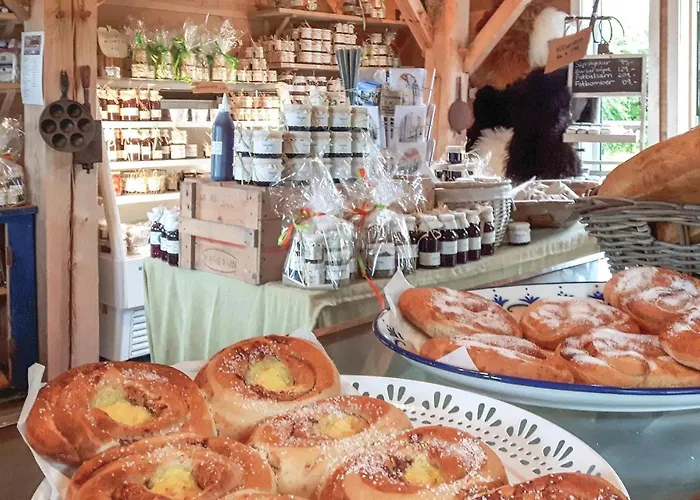 Eikhaugen Gjestegard *