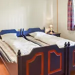 Eikhaugen Gjestegard بيت للعطل *
